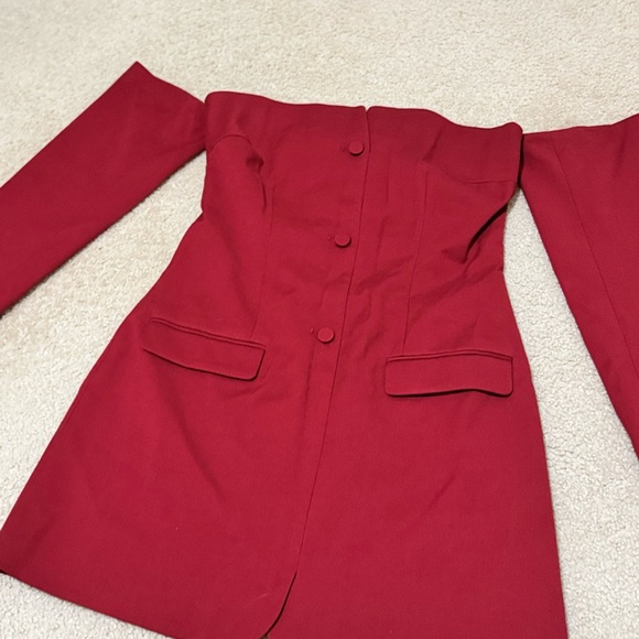 Abercrombie & Fitch Red Off-Shoulder Midi Dress - Picture 2 of 7